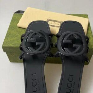 Gucci Women's Black Marmont Rubber Slides US 9 - New with Box
